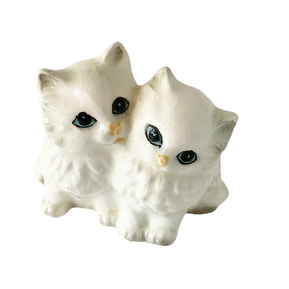 Vintage Beswick England 2 Persian Kittens Figurine White With Blue Eyes 4"x5"